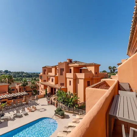 아파트 Royal Marbella Golf 에스테포나